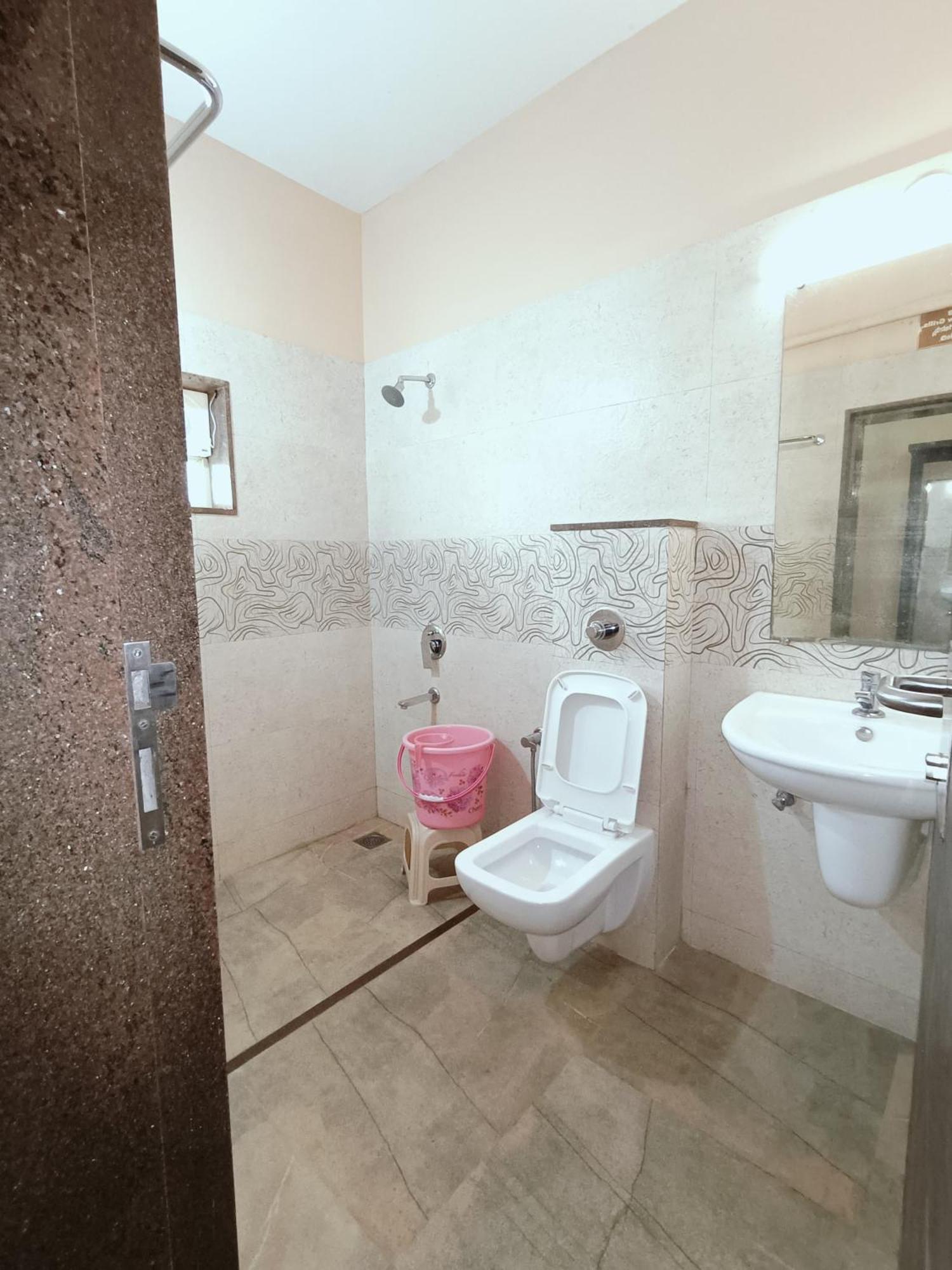 Hotel Mayura Residency Subrahmanya ภายนอก รูปภาพ